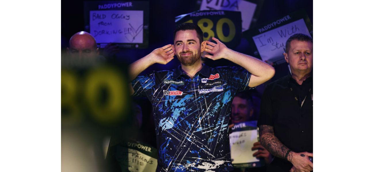 Luke Humphries is impressed by a single player at the World Darts Championship.