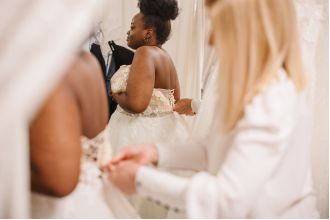 I'm scared of my mom's opinions while looking for a wedding dress.