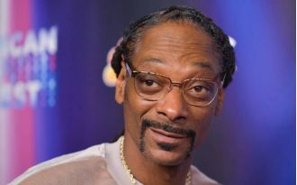 Snoop Dogg's Gin and Juice brand will be the first ever presenting sponsor for the Arizona Bowl.