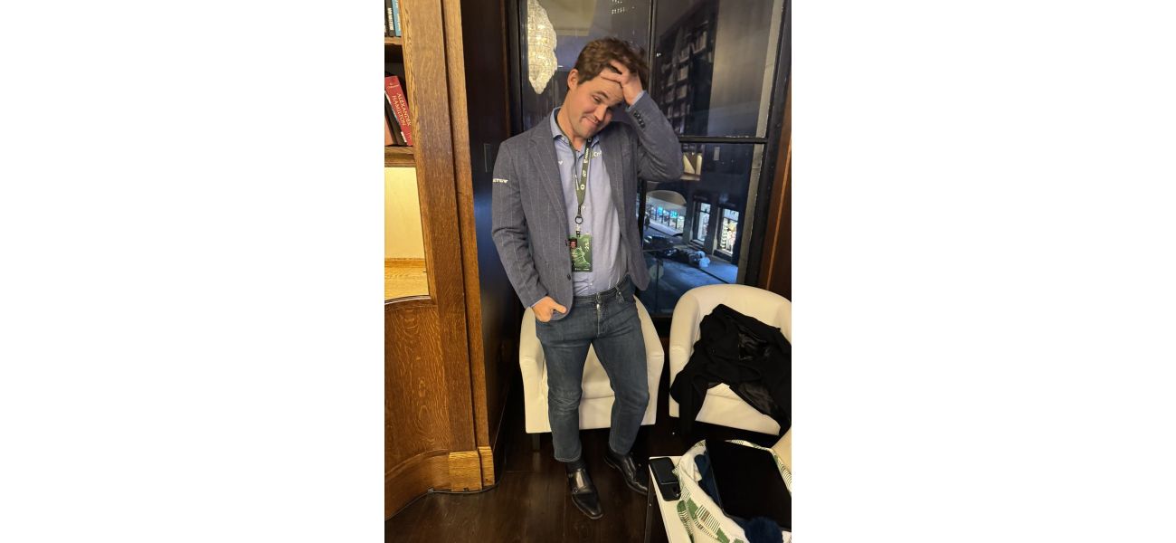 Jeans cause controversy in chess tournament.