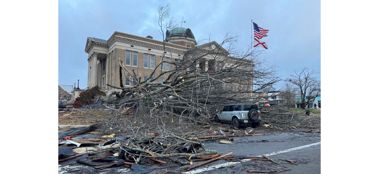 4 dead as tornado-producing storm system swept through southern U.S.
