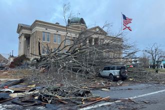 4 dead as tornado-producing storm system swept through southern U.S.