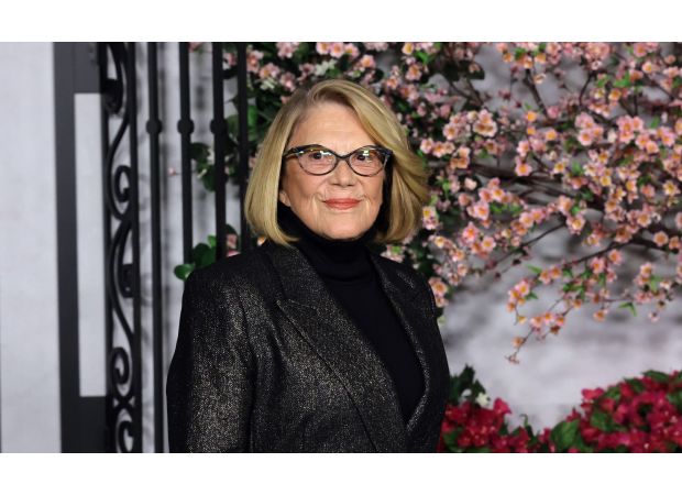 Linda Lavin, star of popular 70s show, passes away at 87 following battle with lung cancer.