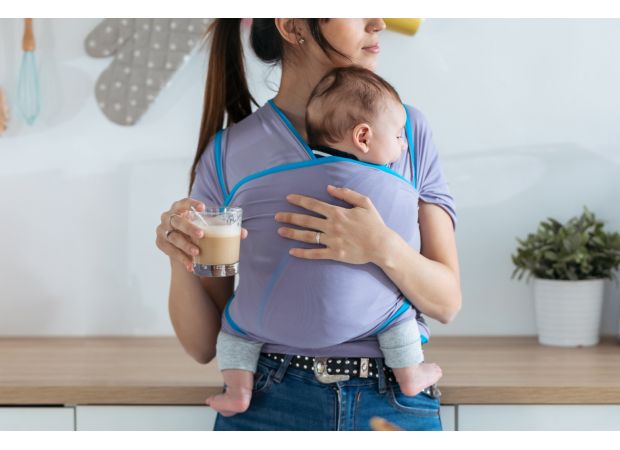 Newborn's death in sling prompts caution about 'babywearing' safety.