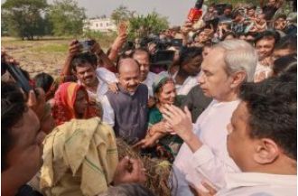 Odisha CM visits fields to assess crop damage.