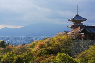 City once called 'beautiful' now compared to hell due to influx of tourists.