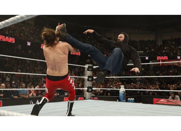 Tonight's episode of WWE Raw signifies the end of a 32-year era on television.