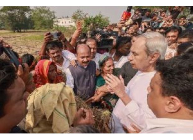 Odisha CM visits fields to assess crop damage.