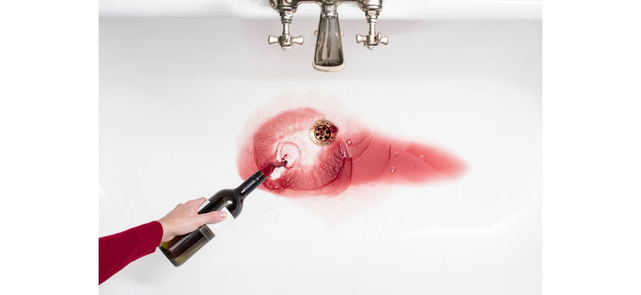 215,000 Brits are seeing the benefits of giving up alcohol week by week during Dry January.