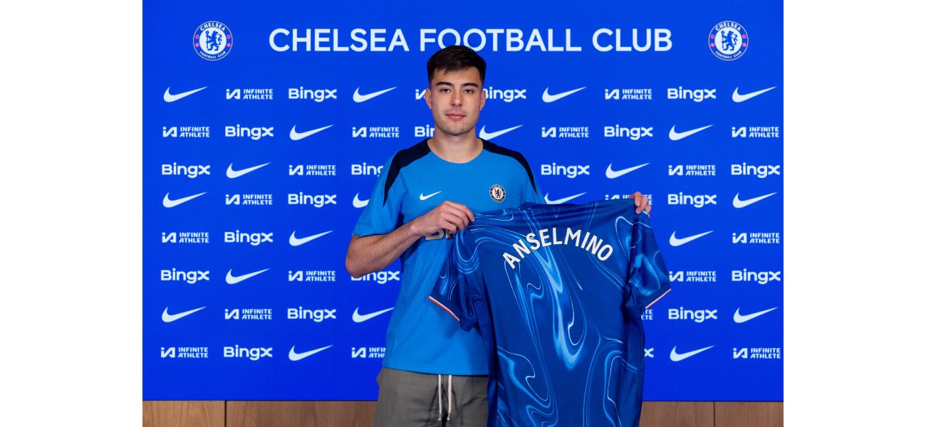 Anselmino to begin training for Chelsea next week, providing January boost.