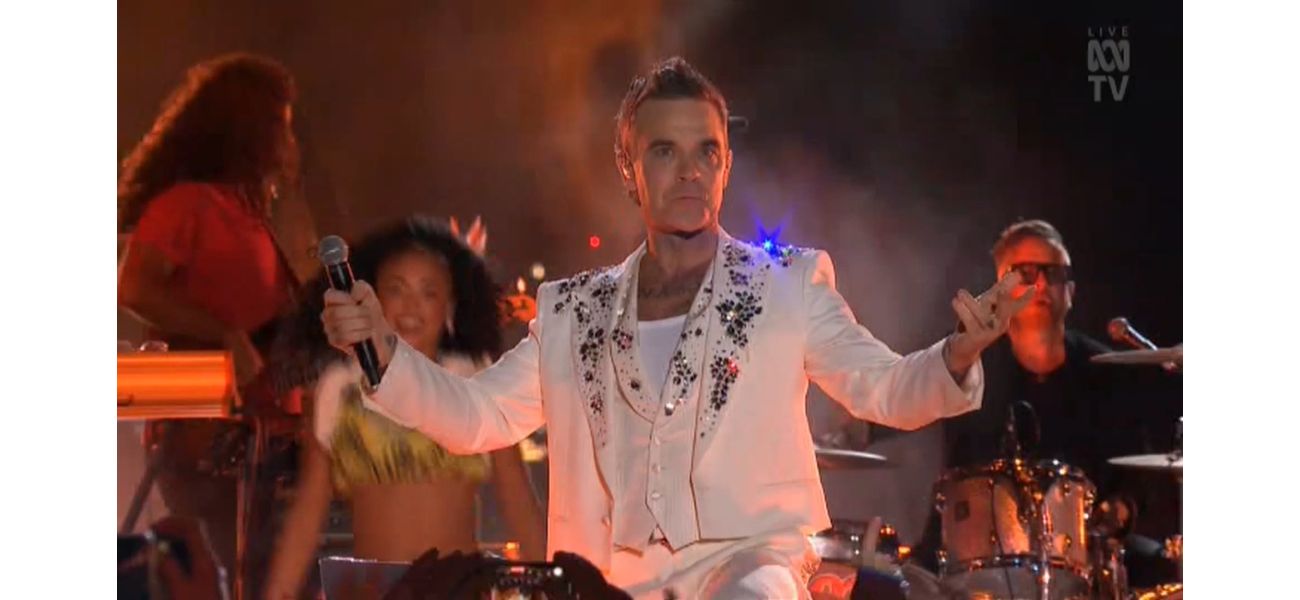 Australians mocked Robbie Williams after his New Year's Eve show.