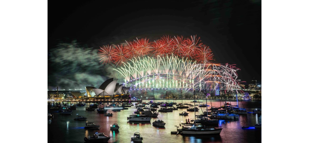 One million individuals gather in Sydney's harbor to celebrate the start of 2025.