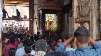Many people are going to Puri to see Lord Jagannath on New Year's Day.