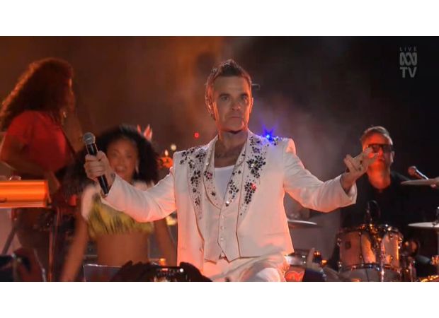 Australians mocked Robbie Williams after his New Year's Eve show.
