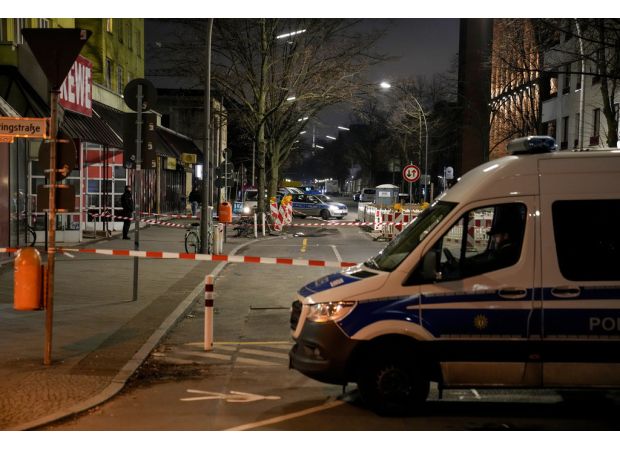 A man was arrested in Berlin for reportedly using a knife to harm two individuals.