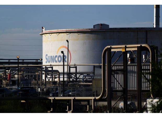 EPA disapproves of new air pollution permit for Suncor.