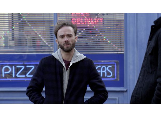 David is out for revenge as he chases after Kit in a violent rampage on Coronation Street.