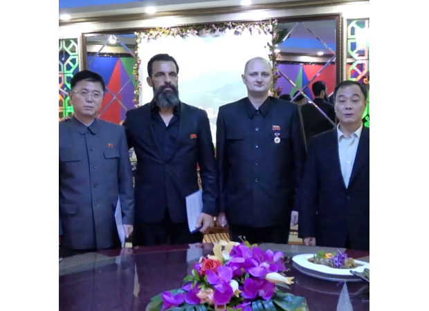 A regular family man gets caught up in a North Korean weapons deal.