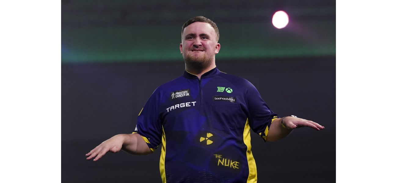 Luke Littler advances to World Darts Championship semi-finals by emulating Chelsea legend.