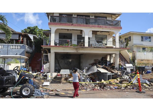 Deadly fireworks blast in Honolulu kills 3 and wounds 20+