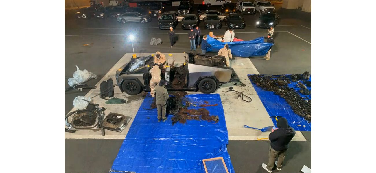 Man commits suicide before Tesla explodes near Trump's Las Vegas hotel.