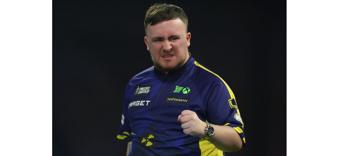 Luke Littler beats Stephen Bunting in World Darts Championship semi-final to advance to final.