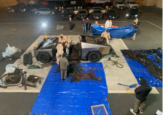 Man commits suicide before Tesla explodes near Trump's Las Vegas hotel.