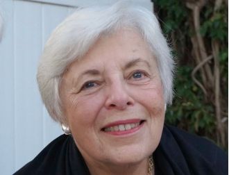 Education professor at Northeastern Illinois University, Phyllis Goldblatt, passes away.