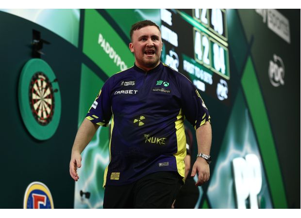 Darts commentator Russ Bray predicts a thrilling final between Luke Littler and Michael van Gerwen at the World Darts Championship.