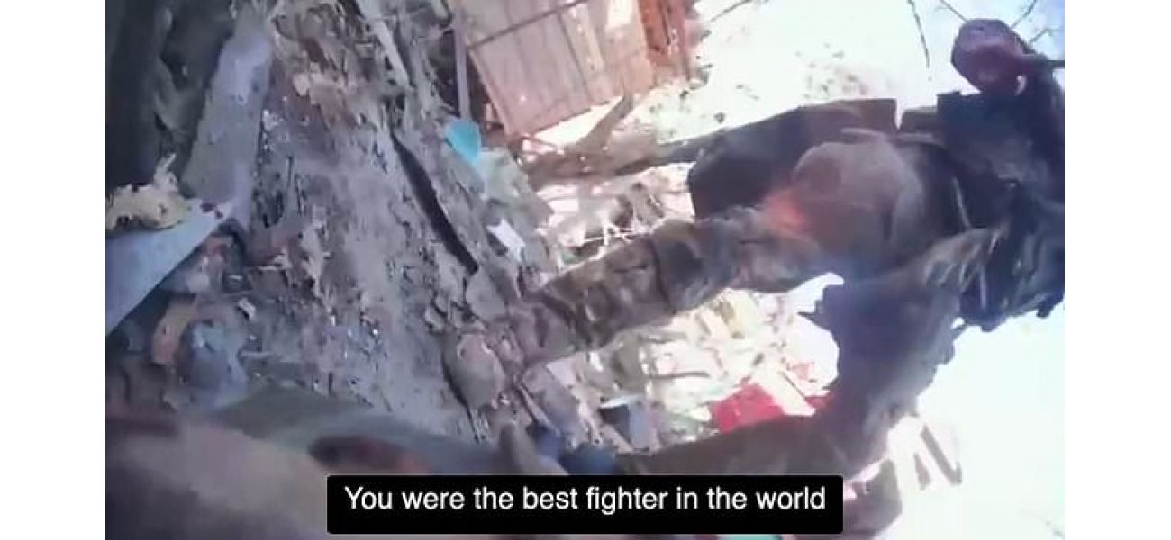 Video shows Ukrainian and Russian soldiers engaged in deadly knife fight.