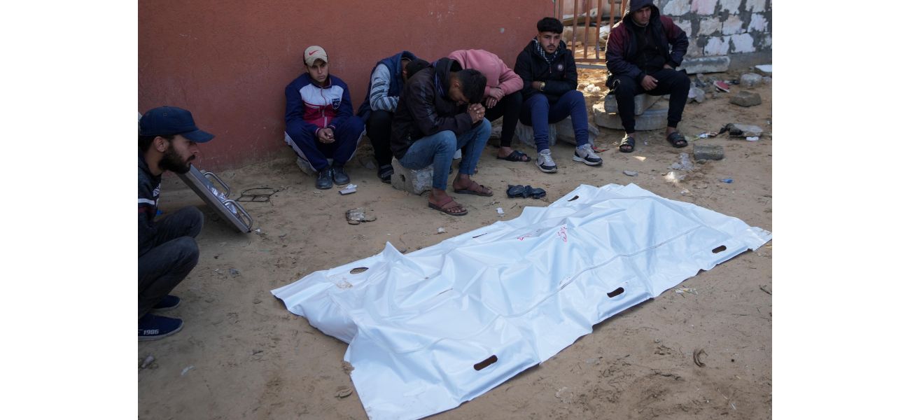 At least 21 killed in Gaza by Israeli airstrikes, according to hospital staff.