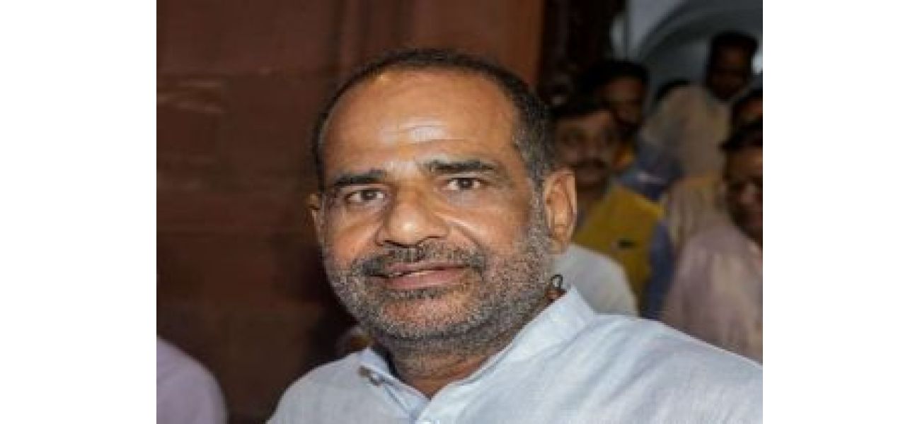 Bidhuri apologizes amid controversy over his comparison of roads to Priyanka Gandhi's cheeks.