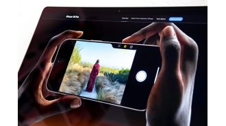 Apple has issued a privacy warning following the introduction of a new feature without informing users.