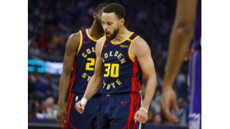 In a recent game, Curry seems energetic but the Warriors didn't have enough backup, resulting in a large defeat by the Kings.