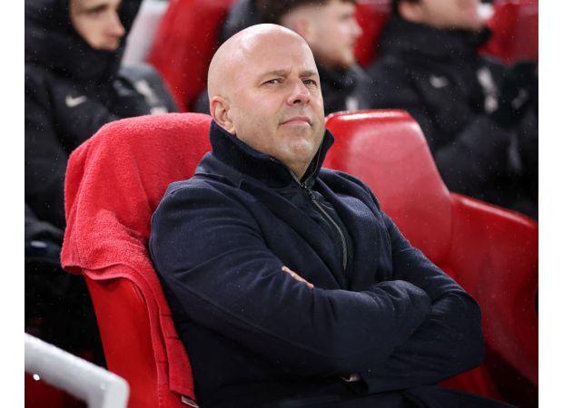 Man United players praised by coach after impressive performance against Liverpool.