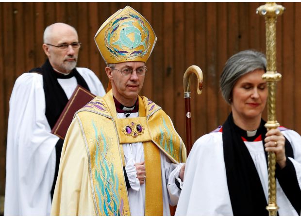 Possible paraphrase: Top candidates for next Archbishop of Canterbury include a nurse, a refugee, and a beekeeper.
