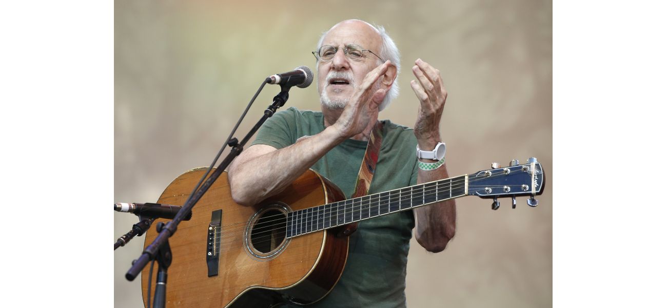 Peter Yarrow, who helped write the song Puff, the Magic Dragon, has passed away at the age of 86.