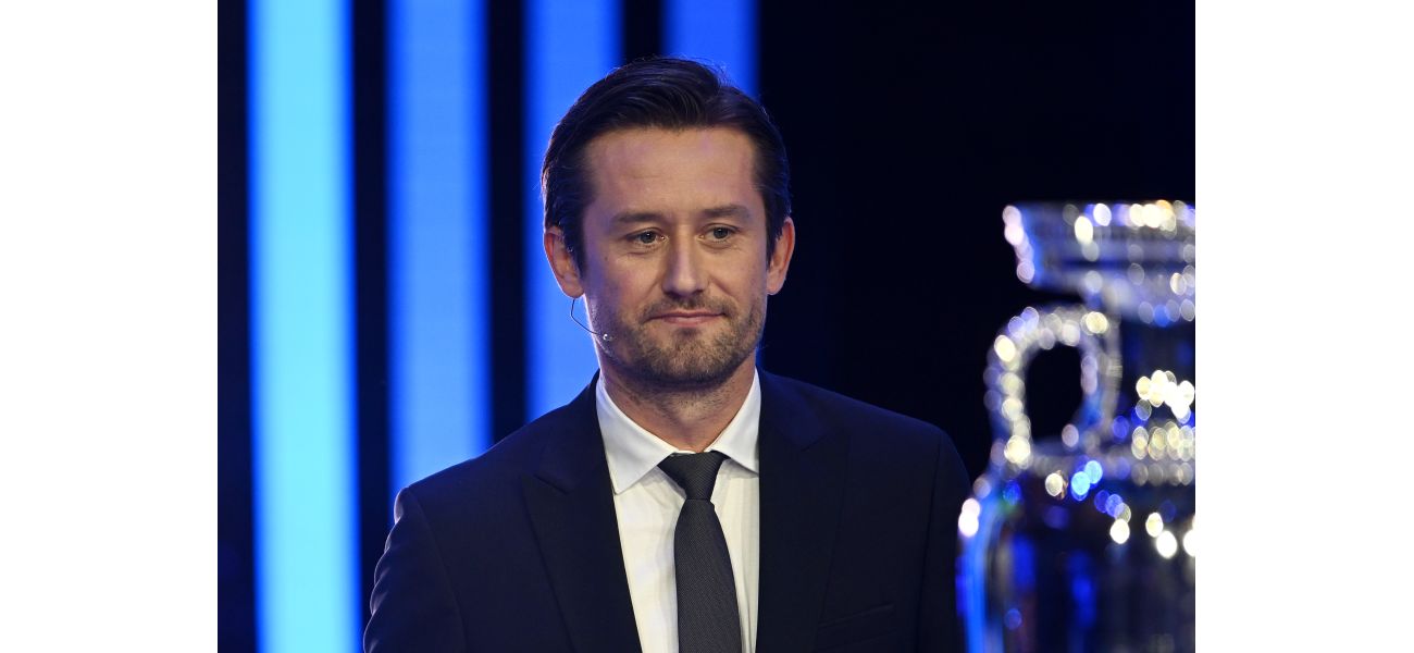 Possible paraphrase: Ex-Arsenal player top pick for new sporting director, replacing Edu.