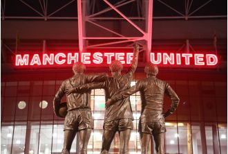 Famous Man Utd player criticizes fans for their behavior during a difficult time.