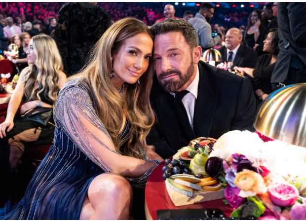After their breakup, Jennifer Lopez and Ben Affleck have reached a $550 million divorce settlement within 5 months.