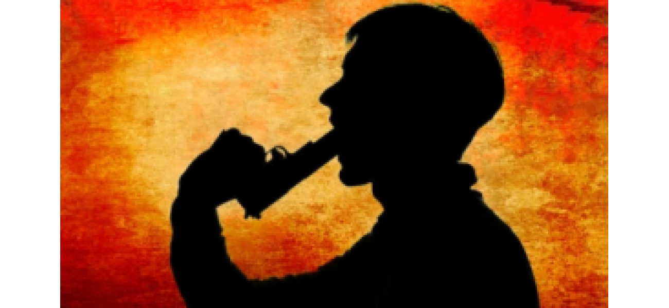 A CISF constable in Rourkela, Odisha commits suicide by shooting himself.