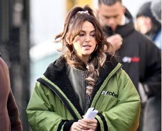 Actress Michelle Keegan hides her pregnant belly while working on a 