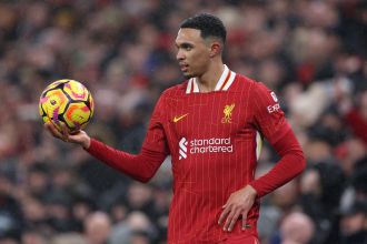 Liverpool is considering signing a Bayern Munich player to take the place of Trent Alexander-Arnold.