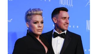 Pink marks marriage milestone with frank marriage assessment