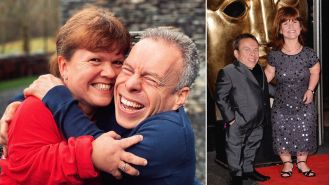 Actor Warwick Davis files lawsuit against hospital in London for 'recklessness' during his wife's passing.