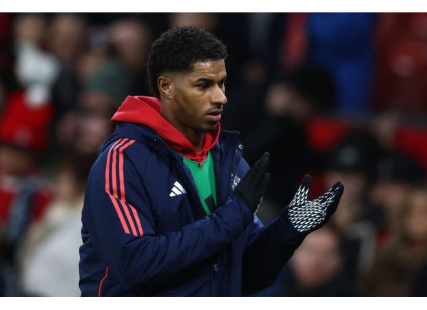 Former Arsenal and Chelsea player offers Manchester United's Marcus Rashford an unexpected way out of his current situation.