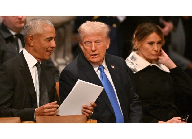 Trump more interested in Obama than Melania at Carter funeral