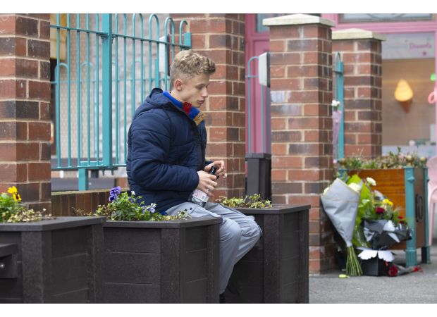 Liam McCheyne, star of Coronation Street, raised awareness about knife crime by asking his mom an important question.