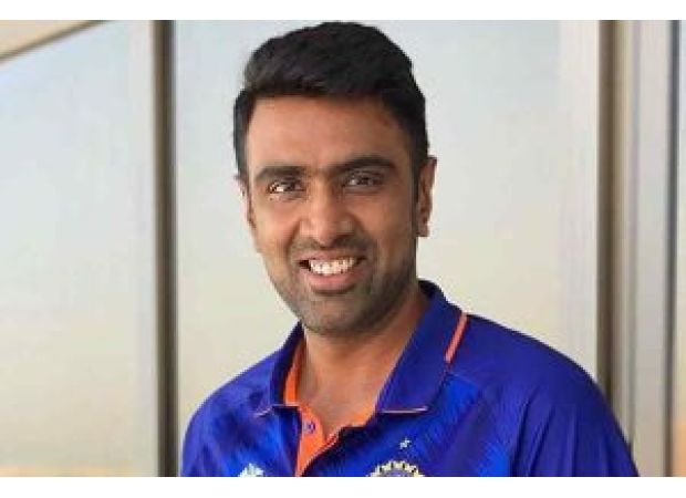 Ashwin clarifies that Hindi is not the national language of India, but rather an official language.