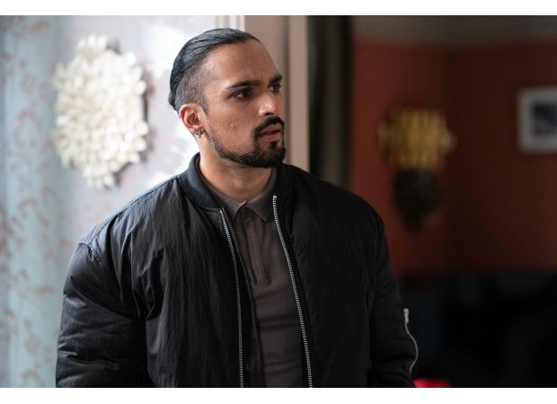 An actor from EastEnders predicts chaos as the 'worst thing' takes place.